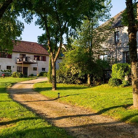 Domaine Des Ormeaux Villa Ajat Exterior foto