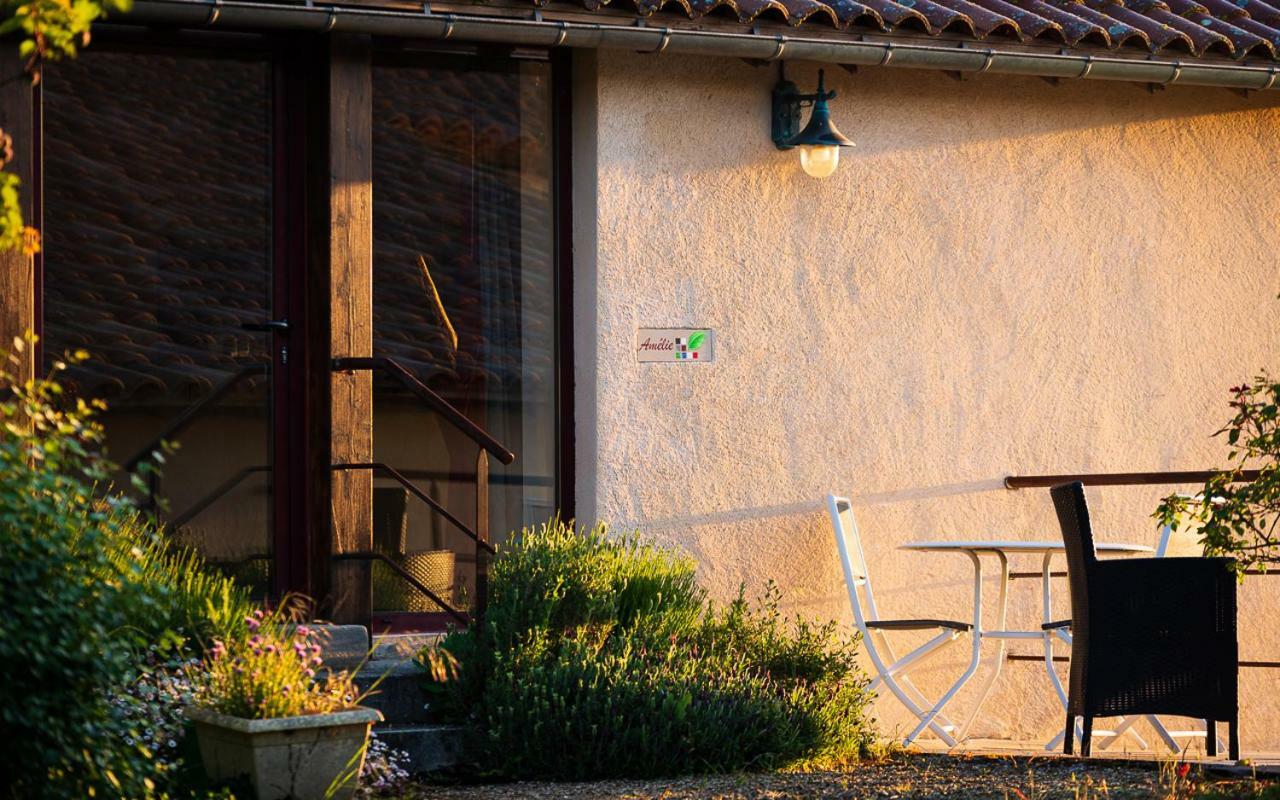 Domaine Des Ormeaux Villa Ajat Exterior foto