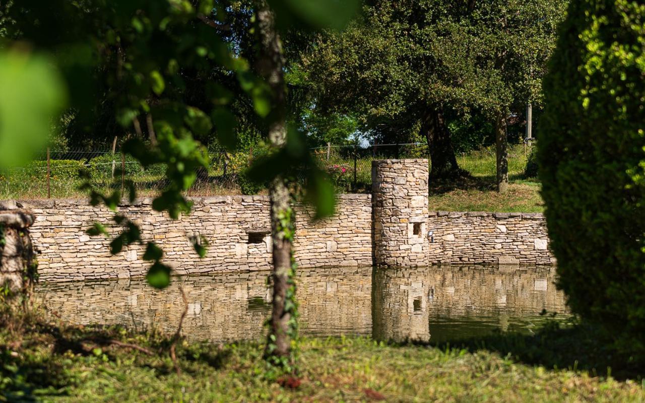 Domaine Des Ormeaux Villa Ajat Exterior foto