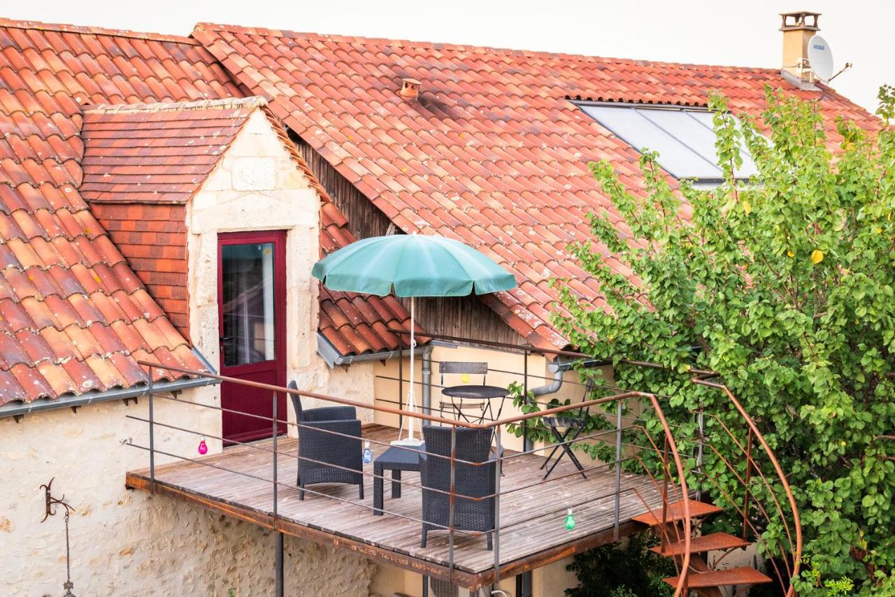 Domaine Des Ormeaux Villa Ajat Exterior foto